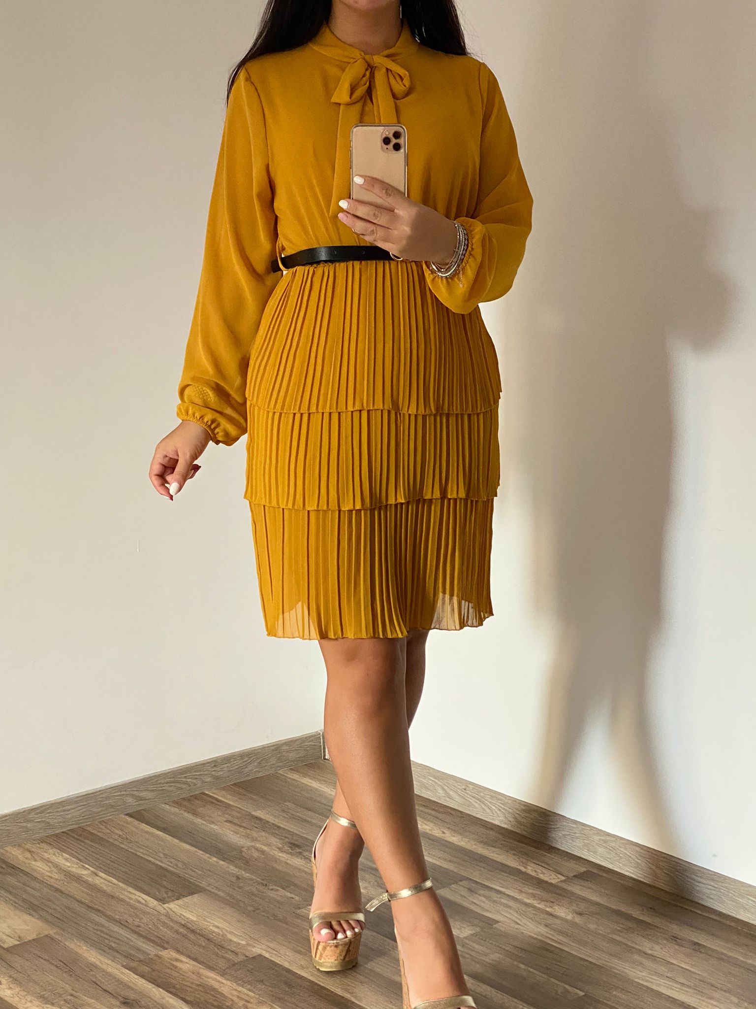 Rochie Yella